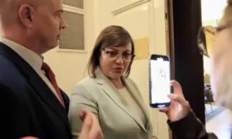 Корнелия Нинова описа отношенията между ПП ДБ и ГЕРБ като Бий