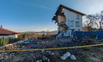 С дарения са покрити на 100% щетите от взрива в Банкя