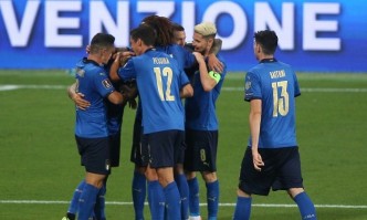 Европейският шампион по футбол Италия може сензационно да играе