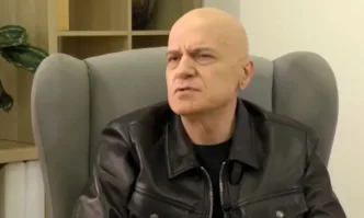 Радостин Василев е дал 24 хиляди лева на Крум Савов