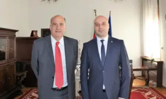 Министър Славов се срещна с посланика на САЩ Кенет Мертен