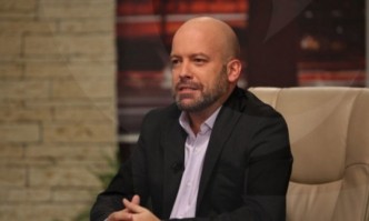 От Фейсбук профила на Иво Сиромахов един от сценаристите на