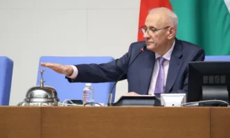 Парламенът излезе в почикаНародното събрание отхвърли и петте кандидатури за