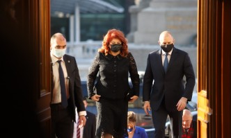 Смятам че всяка една партия в тази сложна коалиция макар