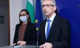 Близо 50 хиляди зрелостници ще се явят на матура в сряда, едва 8 ще са в отделна стая заради карантина