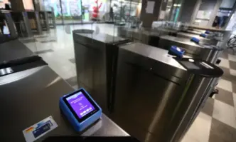 Хартиеният билет в метрото остава и след 1 ви юни става