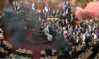 Три депутатки пострадаха след като се стигна до сблъсъци а