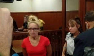 Съдът решава дали Иванчева излиза под домашен арест