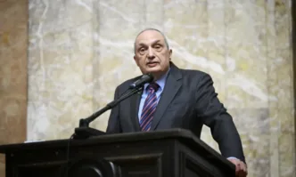 Само протест който предлага ясна алтернатива може да доведе до