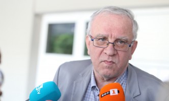 ЦИК все още има машини в запас в складовете си