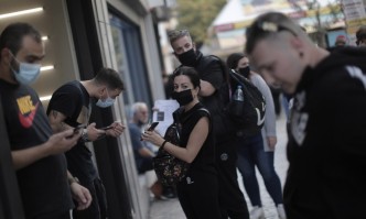 На сухопътните граници се тестват всички които влизат в странатаГърция