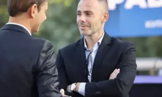 От Фейсбук профила на депутата от ГЕРБ СДС Александър НенковАбе ти