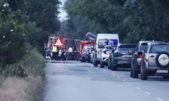 По данни на Пътна полиция ранените хора са най малко 13