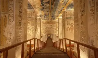 Древните египтяни изглежда са извършвали операции на хора с ракови