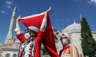 Анкара отмени декрета на Ататюрк и Света София пак е джамия