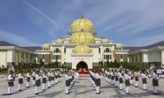 Малайзия въвежда цифрова карта за пристигане която е задължителна за