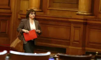 Министърът на икономиката и индустрията Никола Стоянов трябва да бъде