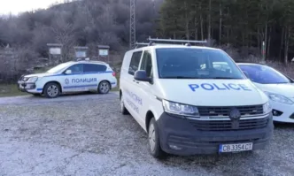 Близките на шестимата, открити мъртви край Петрохан и Околчица, излизат на протест