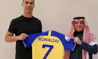 Кристиано Роналдо подписа с Ал Насър