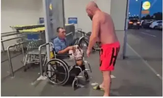 Мнимият просещ инвалид пред хипермаркет в Равда който беше бит