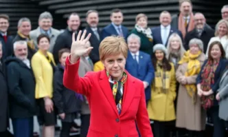 Първият министър на Шотландия Никола Стърджън подаде оставка