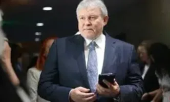 Защо темата за кандидатурата на десните партии за президент излиза