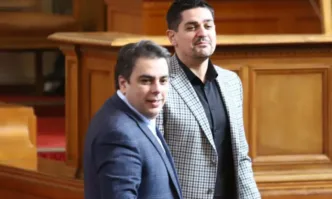 От Фейсбук профила на Соня КолтуклиеваСтрахливци Страхливци Страхливци Коалиция от страхливци ИмаКак