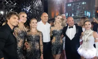 Вчера президентът и съпругата му гледаха Нощта на звездите в