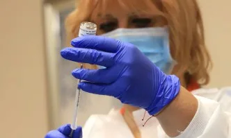Пристигнаха нови над 22 000 дози от ваксината на Pfizer/BioNTech
