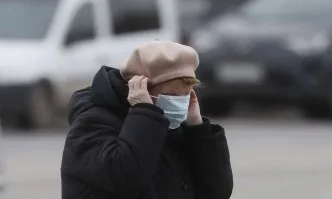 Експертните съвети по епидемиология и инфекциозни болести подкрепят носенето на маски на открито