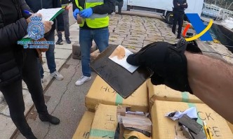 Задържаха двама българи с 4,7 тона хашиш в Испания (ВИДЕО)