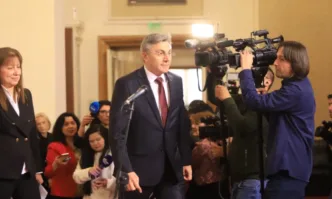 Полагаме усилия да има изход от политическата криза в България