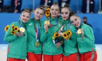 ИЗВЪНЗЕМНИ!!! Момичетата от ансамбъла с олимпийската титла!