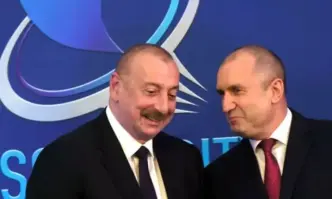 Радев и Алиев подписаха декларация за стратегическо партньорство