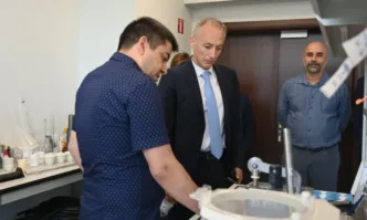 БАН отчита ръст на стажанти и докторанти Суперкомпютри модерни лаборатории