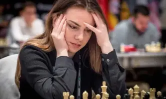 Българката е най младата шахматистка в надпреваратаНургюл Салимова записа второ реми