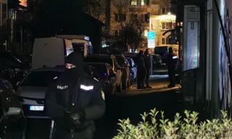 Ще те убия. Това е обир: Задържаните за грабежа на магазин в София са баща и син