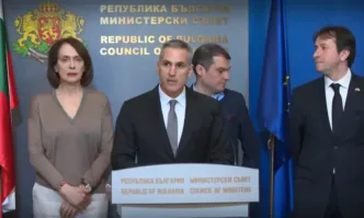 Извънредна среща при премиера Гюров за Близкия Изток: Фокусът на МС е извеждането на българите от размирните райони - (ВИДЕО)
