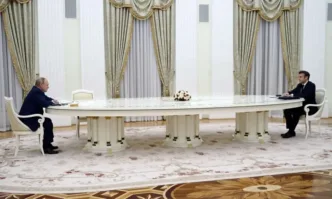 Путин е завил пред Макрон че обстрелът на контролираната от