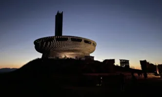 93 08 от избирателите са казали да на местния референдум в