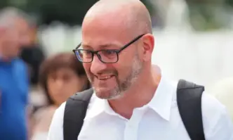 От Фейсбук профила на евродепутата Радан КъневГосподин Радев България е СТРАНА