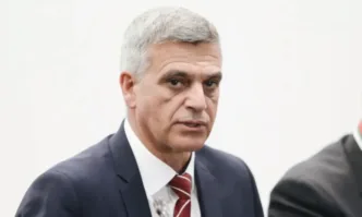 На президента винаги му е трудно но се справя ще