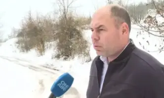 Под снежна блокада: Кмет покани Денков и Асен Василев на обиколка в преспите край Своге