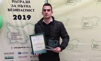 Останете живи на журналиста Георги Стоянов с първа награда за пътна безопасност