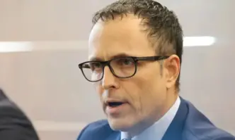 МВР издирва бившия директор на Българската банка за развитие Стоян