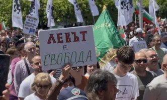 От Фейсбук профила на Атанас ПекановКакто ви лъжат че днес