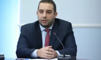 Заради липсата или недостига на лекарства в аптечните мрежи се