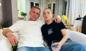 От Фейсбук профила на Ваня ЩереваПосинени снимки от неясен период