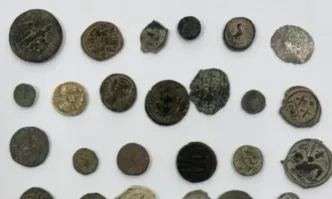 Задържаха 307 старинни монети на Капитан Андреево