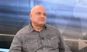 Васил Тончев: Радев е прекалено самонадеян, ако обявява решението си за втори мандат без споразумение с БСП